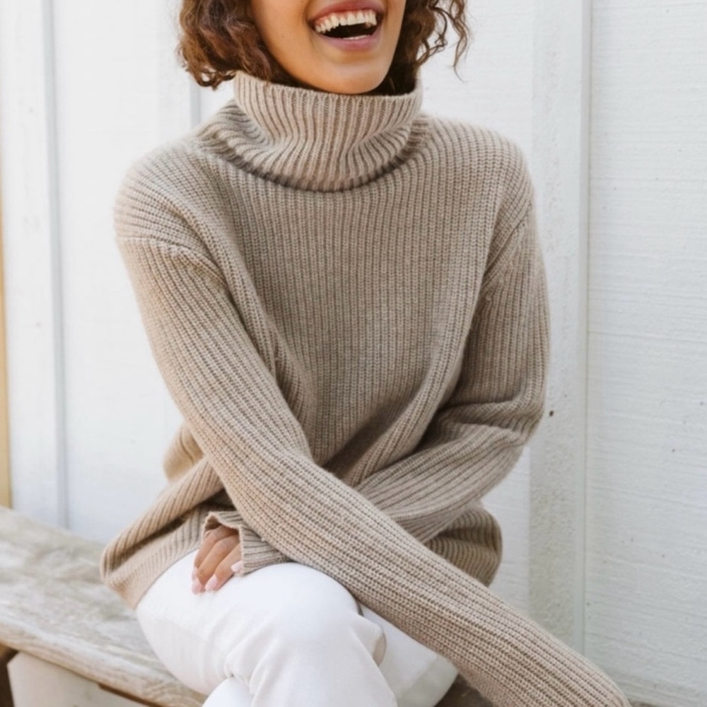 Jenni Kayne HEAVY PLY Cashmere Sweater in Stone. Size L  (Worn twice)